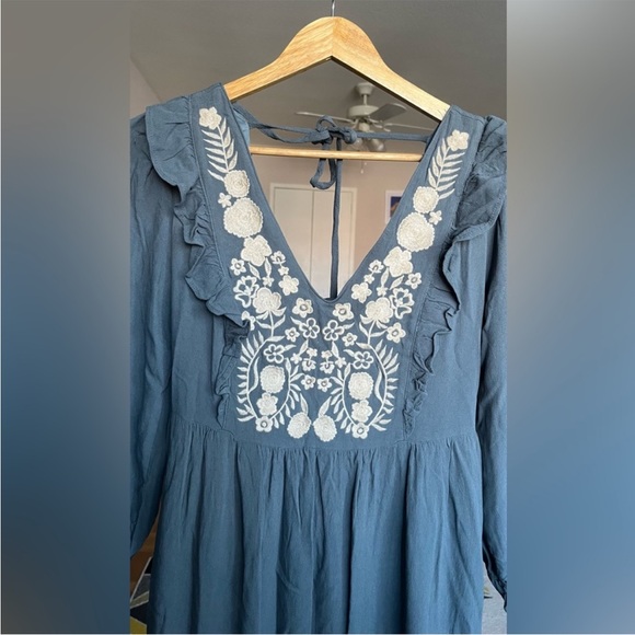 Gorgeous boho embroidered dress - Picture 6 of 11